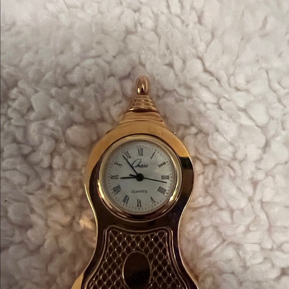 Gold Vintage Style Miniature Clock - Picture 3 of 3